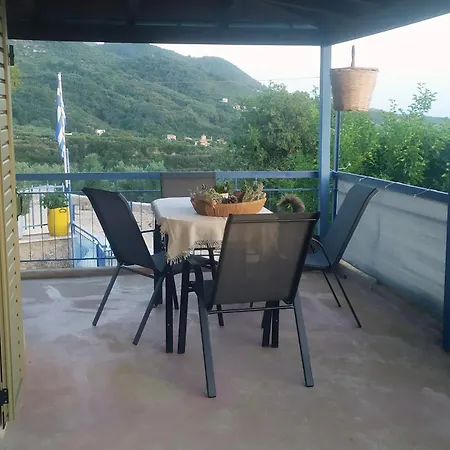 τhe Grandma's House Holiday home Tseria