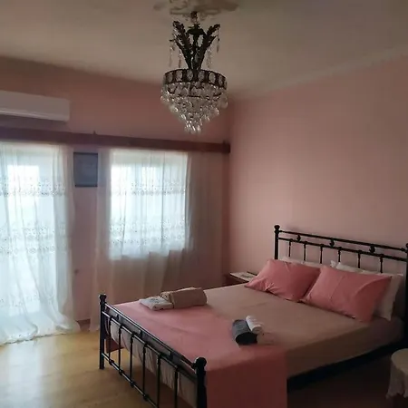 τhe Grandma's House