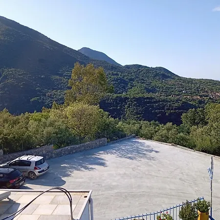 τhe Grandma's House * Tseria