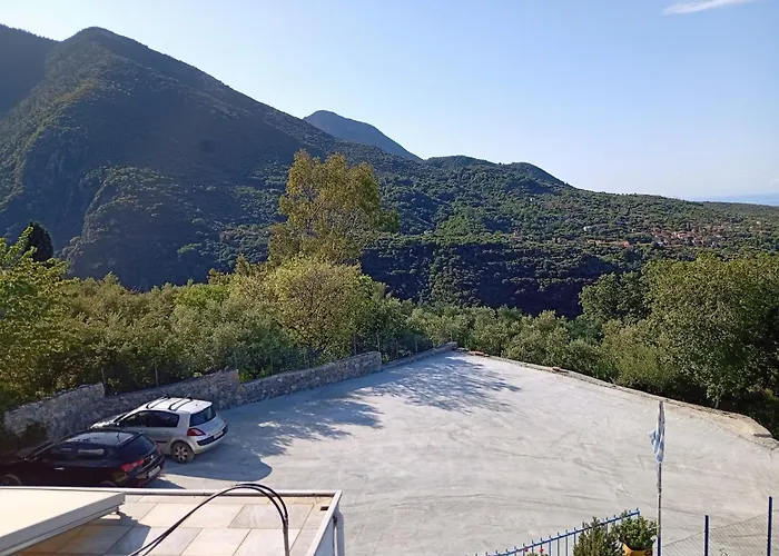 τhe Grandma's House * Tseria